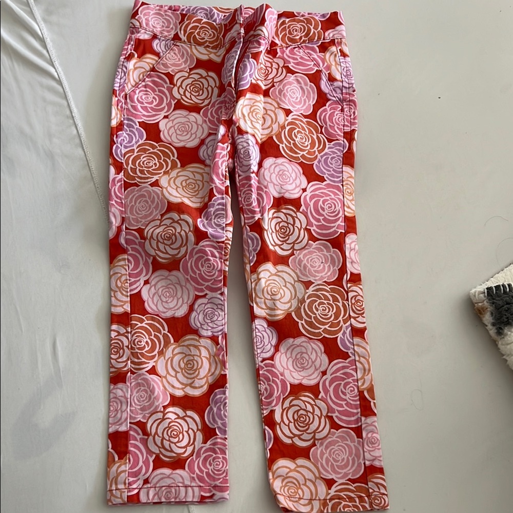 EUC bold and beautiful pink, orange and lavender/purple floral pattern